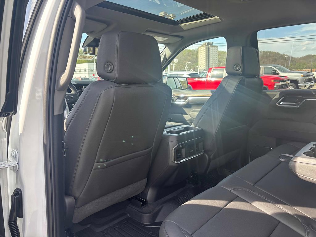 New 2026 GMC Sierra 1500 Elevation w/ Elevation Premium Package AWD/4WD image 25