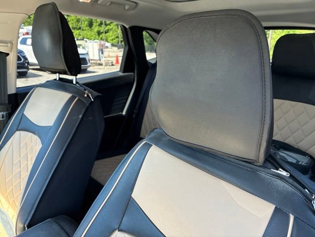Used 2022 Ford Escape SEL w/ Technology Package FWD image 7