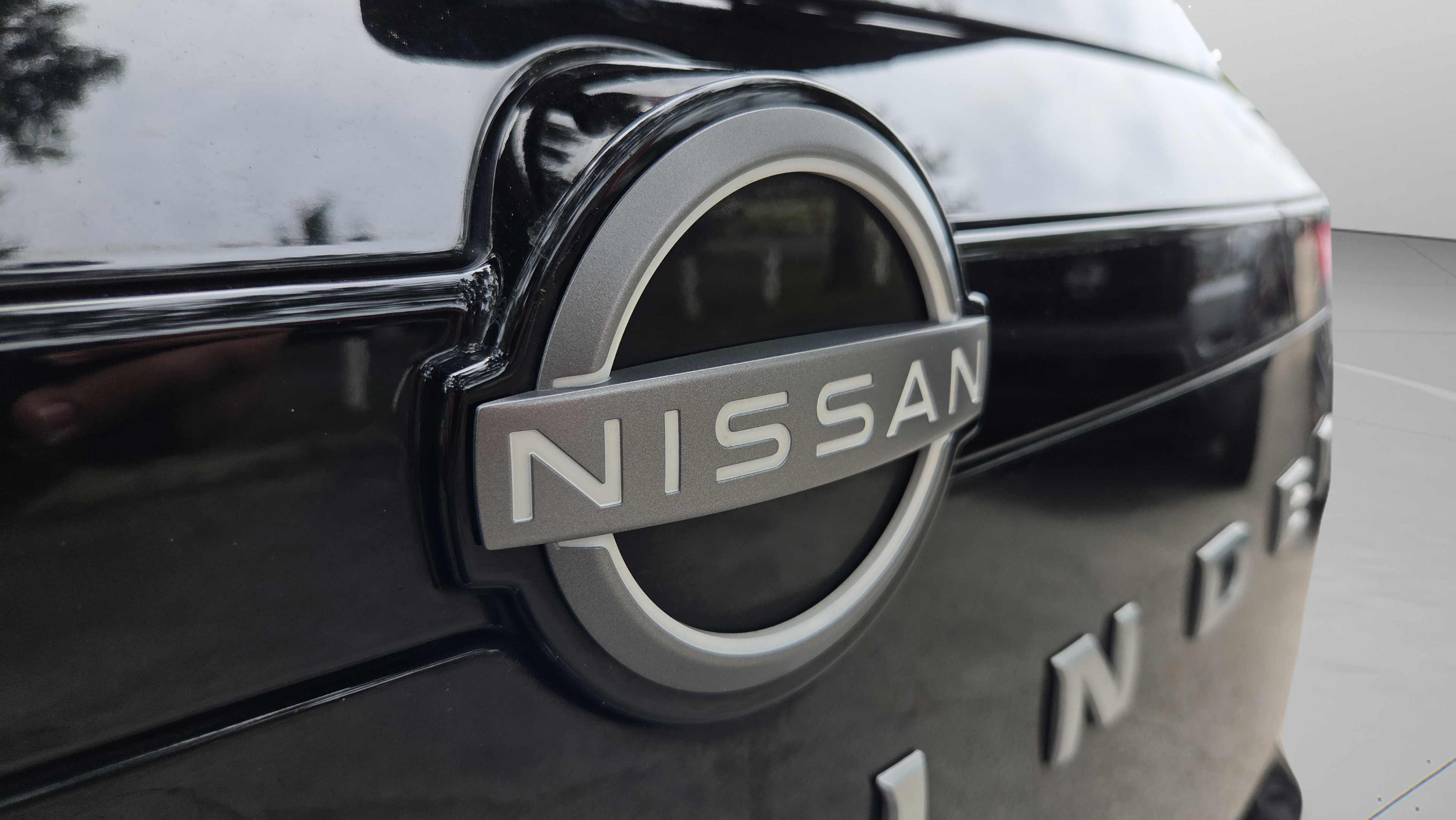 Used 2025 Nissan Pathfinder SL AWD/4WD image 15