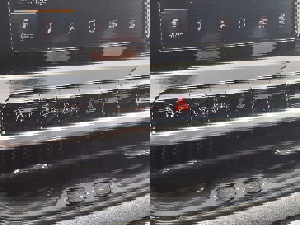 Used 2022 Jeep Compass Latitude w/ Convenience Group image 23