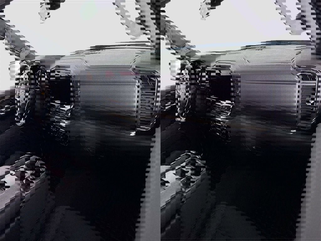 Used 2024 Chevrolet Silverado 1500 LT image 21