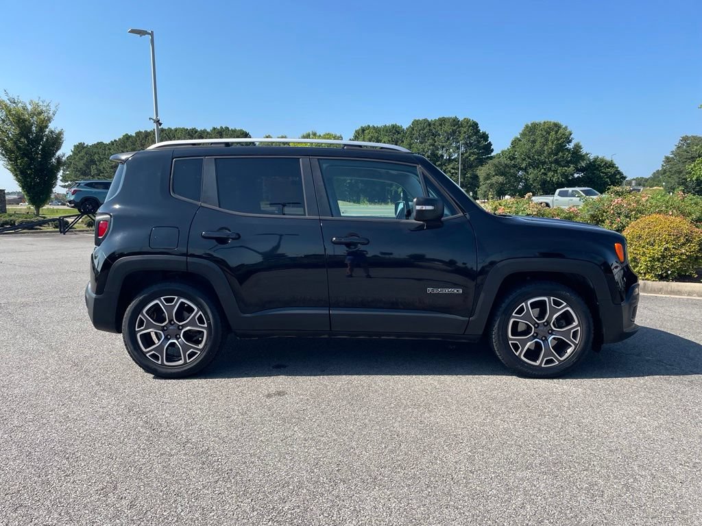 Used 2016 Jeep Renegade Limited FWD image 9