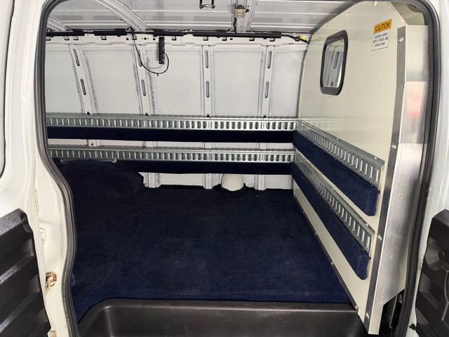 Used 2019 Chevrolet Express 2500 RWD image 8