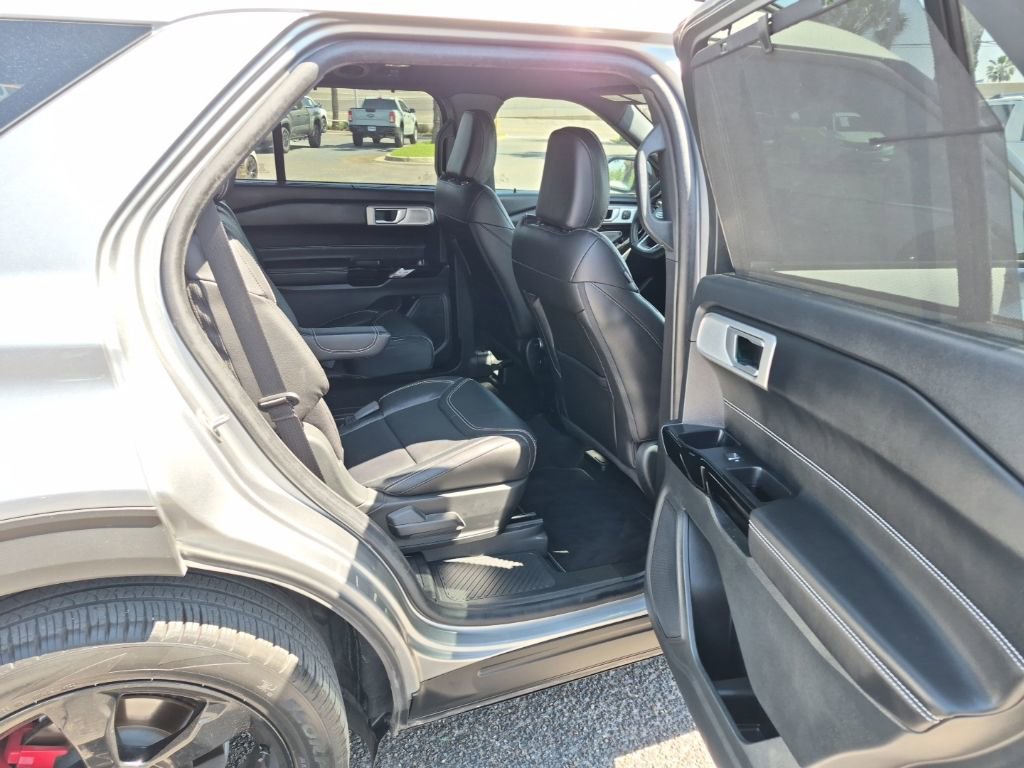 Used 2023 Ford Explorer ST w/ Equipment Group 401A AWD/4WD image 19