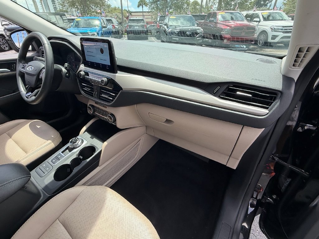 Used 2022 Ford Escape SEL FWD image 19