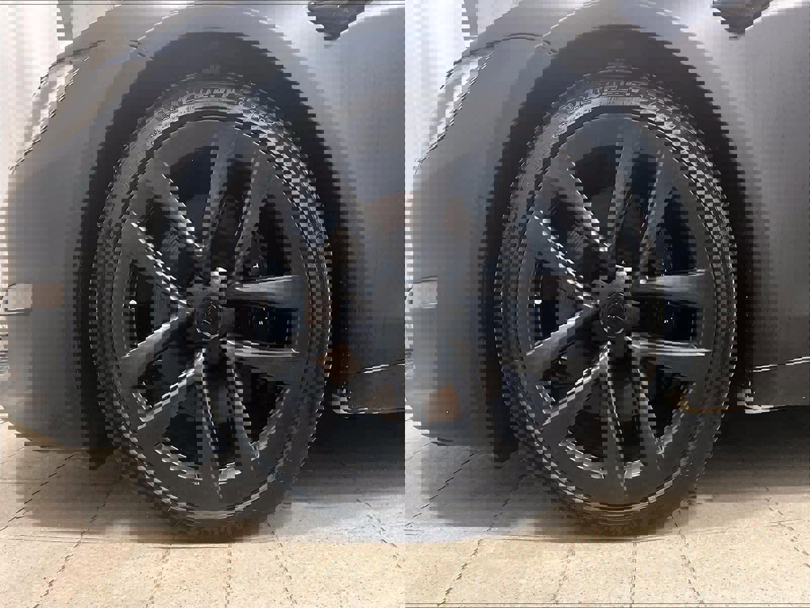 Used 2022 Tesla Model S image 7