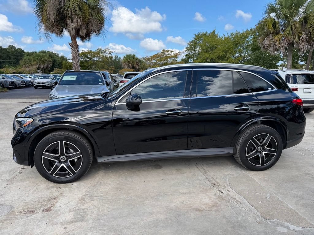 Certified 2026 Mercedes-Benz GLC 300 image 2