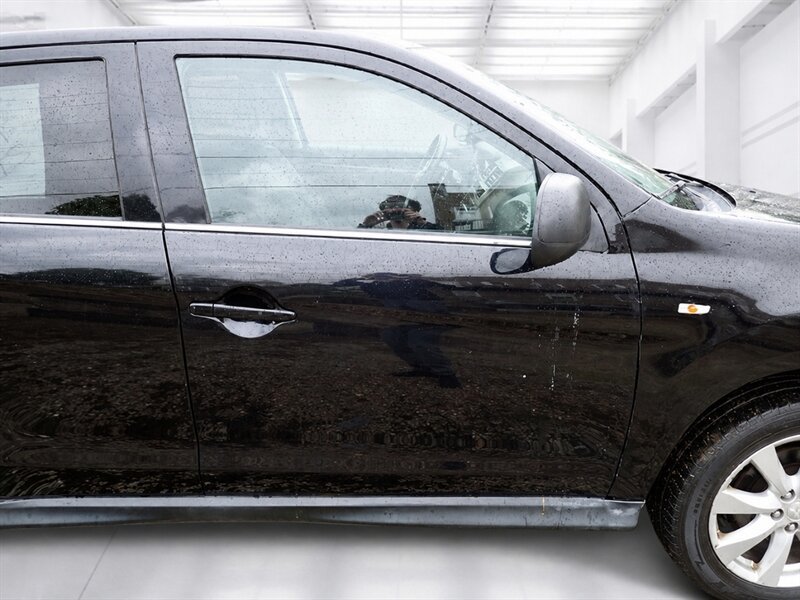 Used 2013 Mitsubishi Outlander Sport SE AWD/4WD image 9