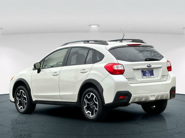 Used 2017 Subaru Crosstrek 2.0i image 4