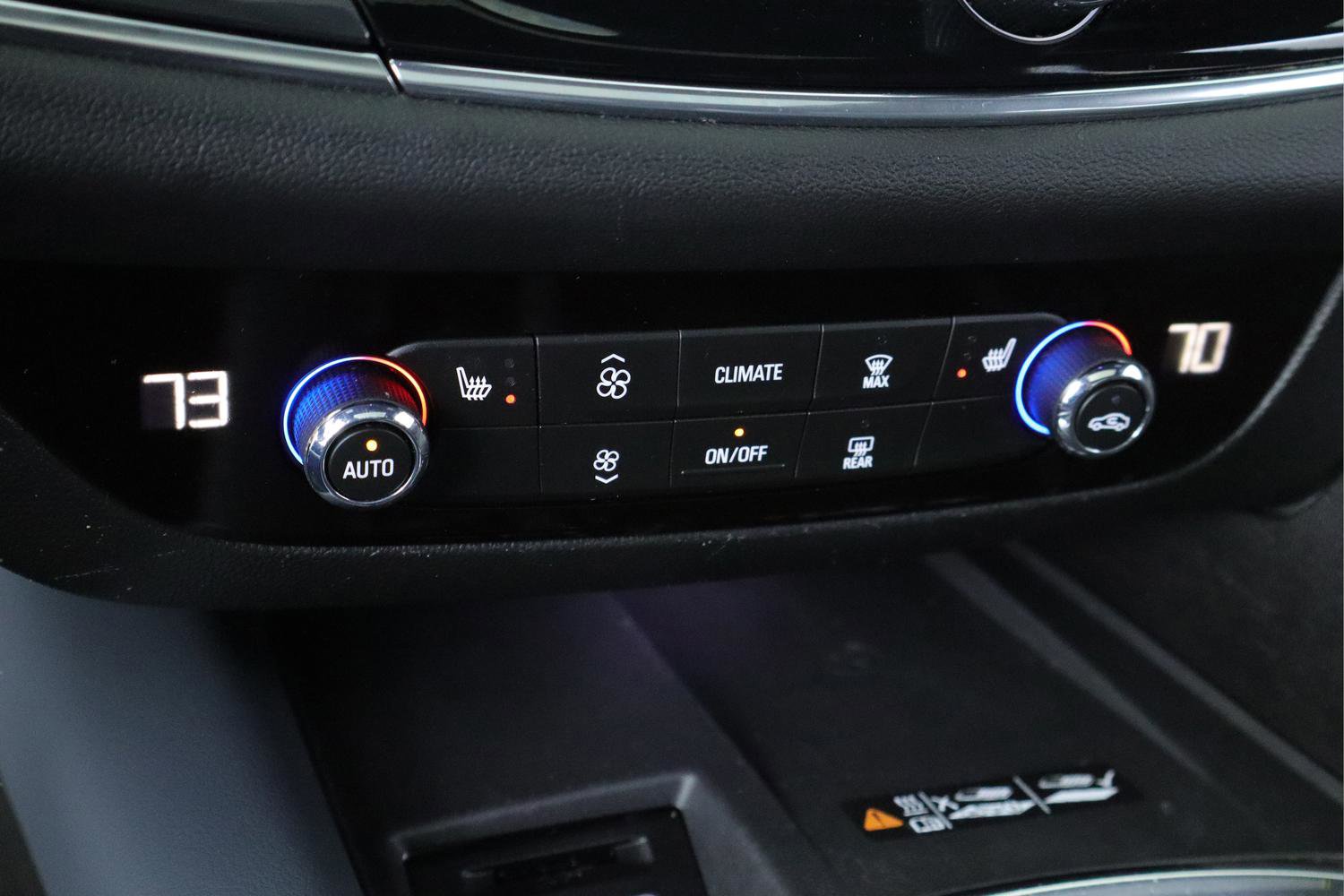 Used 2023 Buick Enclave Essence w/ Experience Buick Package image 15