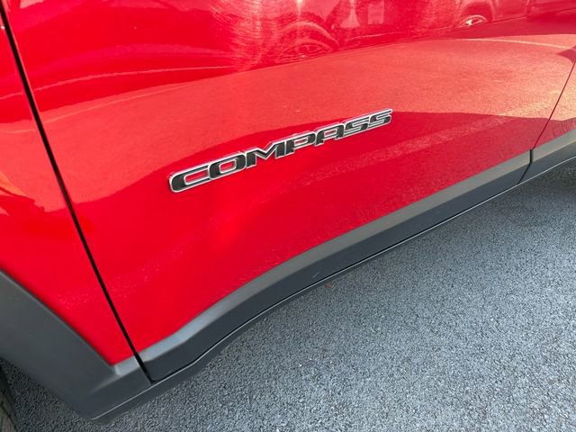 Used 2024 Jeep Compass Latitude image 6