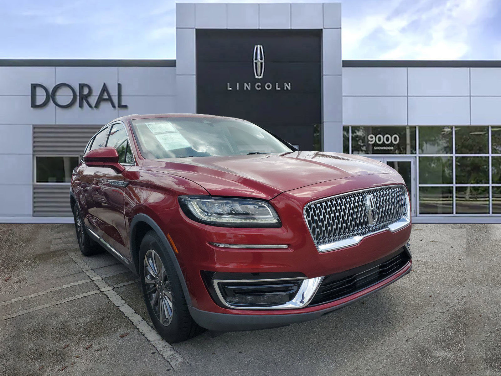 Certified 2019 Lincoln Nautilus Select image 1