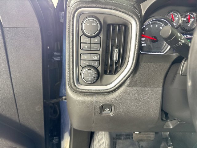 Used 2020 Chevrolet Silverado 1500 LT Trail Boss AWD/4WD image 15