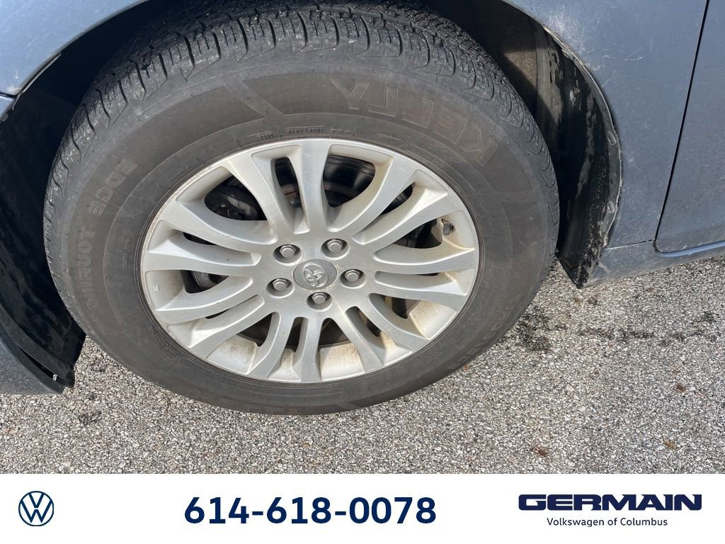 Used 2017 Toyota Sienna XLE Premium image 14