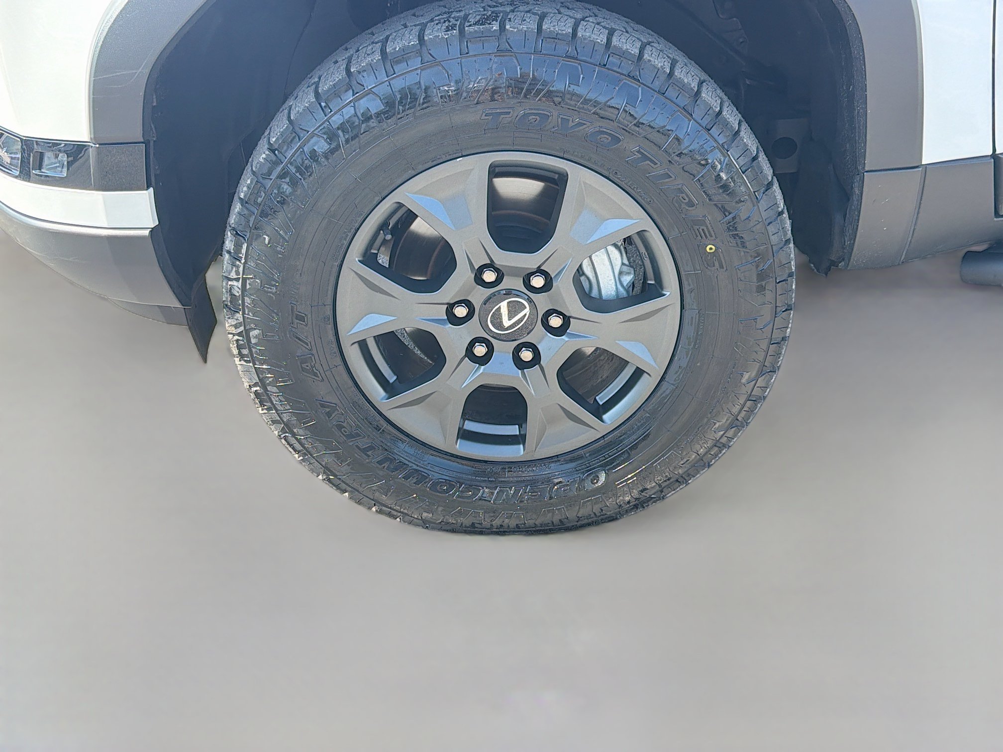 Used 2025 Lexus GX 550 AWD/4WD image 39