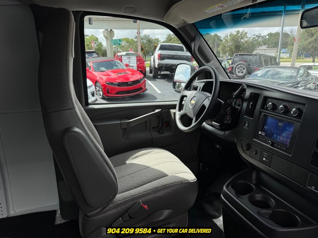 Used 2026 Chevrolet Express 2500 w/ Driver Convenience Package RWD image 34