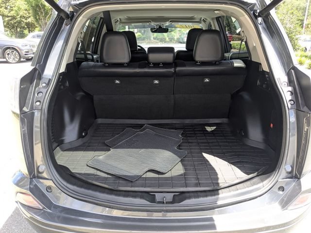 Used 2017 Toyota RAV4 Platinum FWD image 37