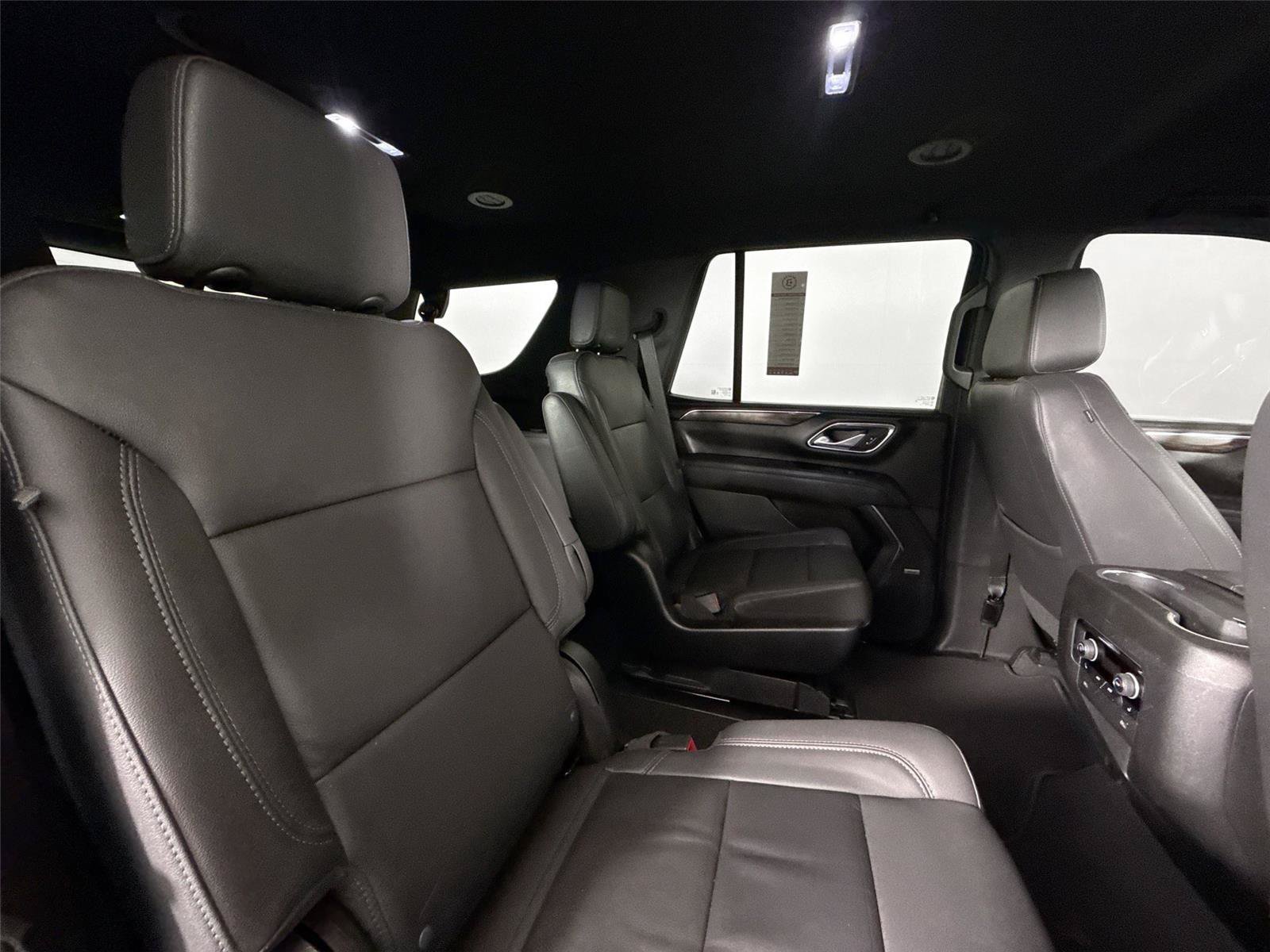 Used 2022 Chevrolet Tahoe LT w/ Luxury Package RWD image 41