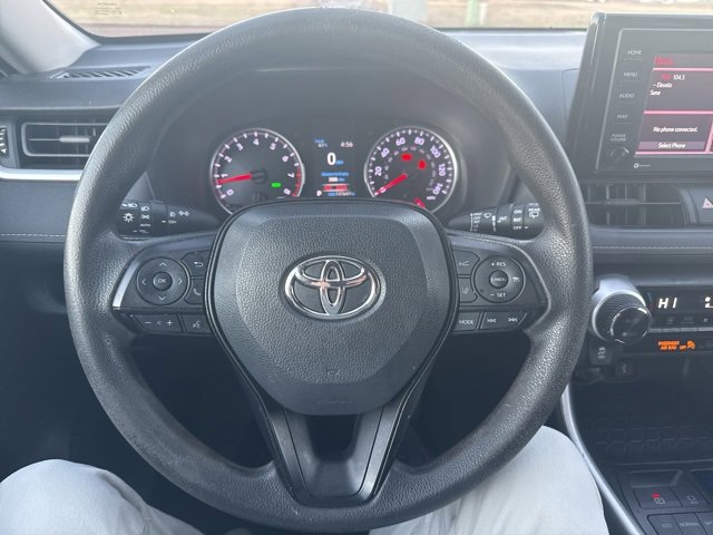 Used 2021 Toyota RAV4 XLE image 19