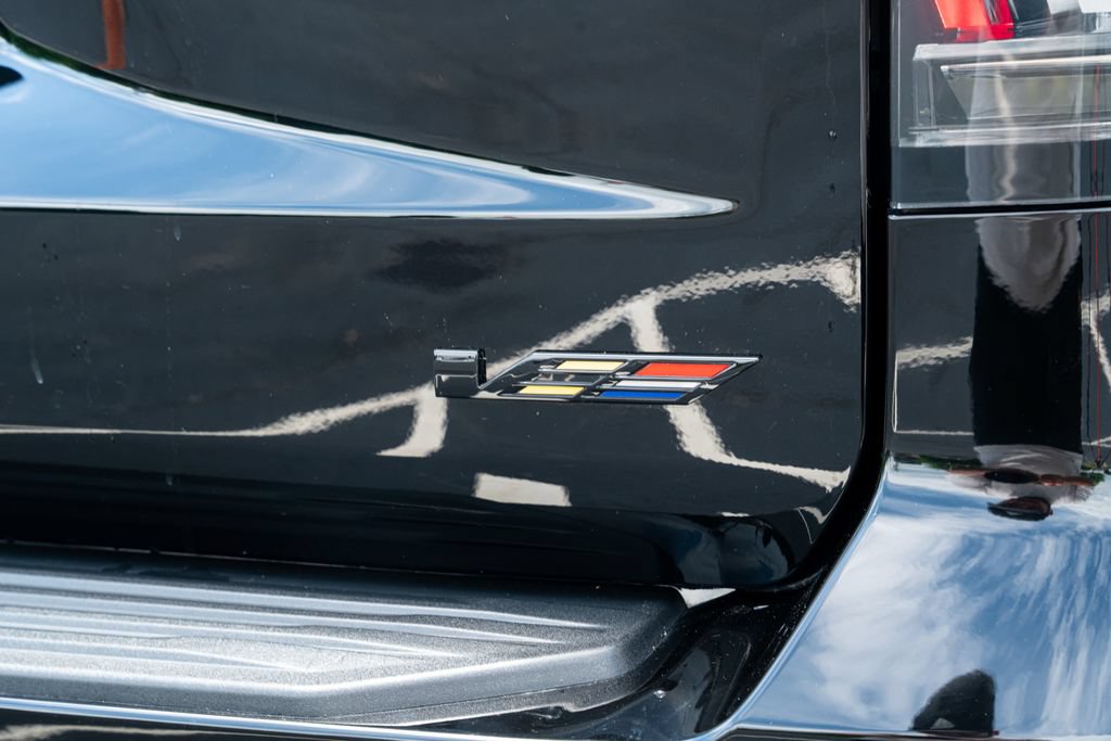 Used 2023 Cadillac Escalade V AWD/4WD image 14