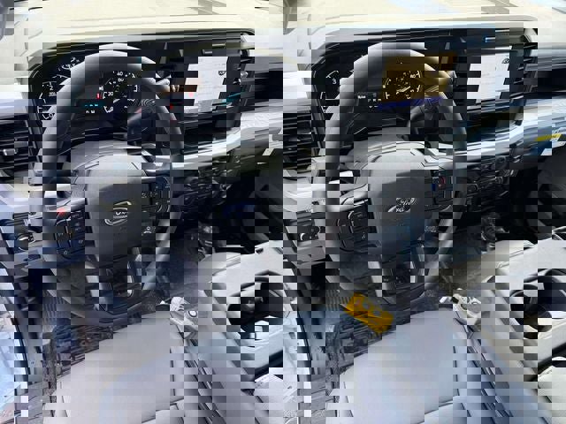 New 2025 Ford F450 XL w/ XL Chrome Package image 10