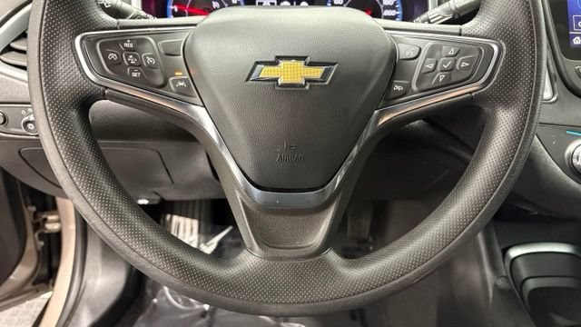 Used 2023 Chevrolet Malibu LT FWD image 32