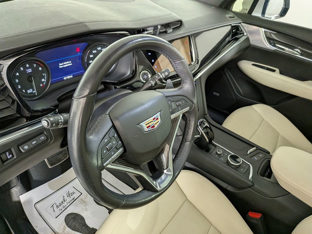 Used 2023 Cadillac XT6 Sport w/ Technology Package image 21