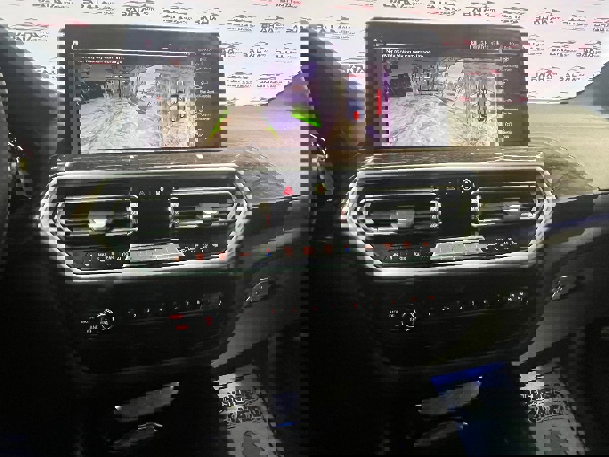 Used 2023 BMW X4 xDrive30i w/ Parking Assistance Package image 18