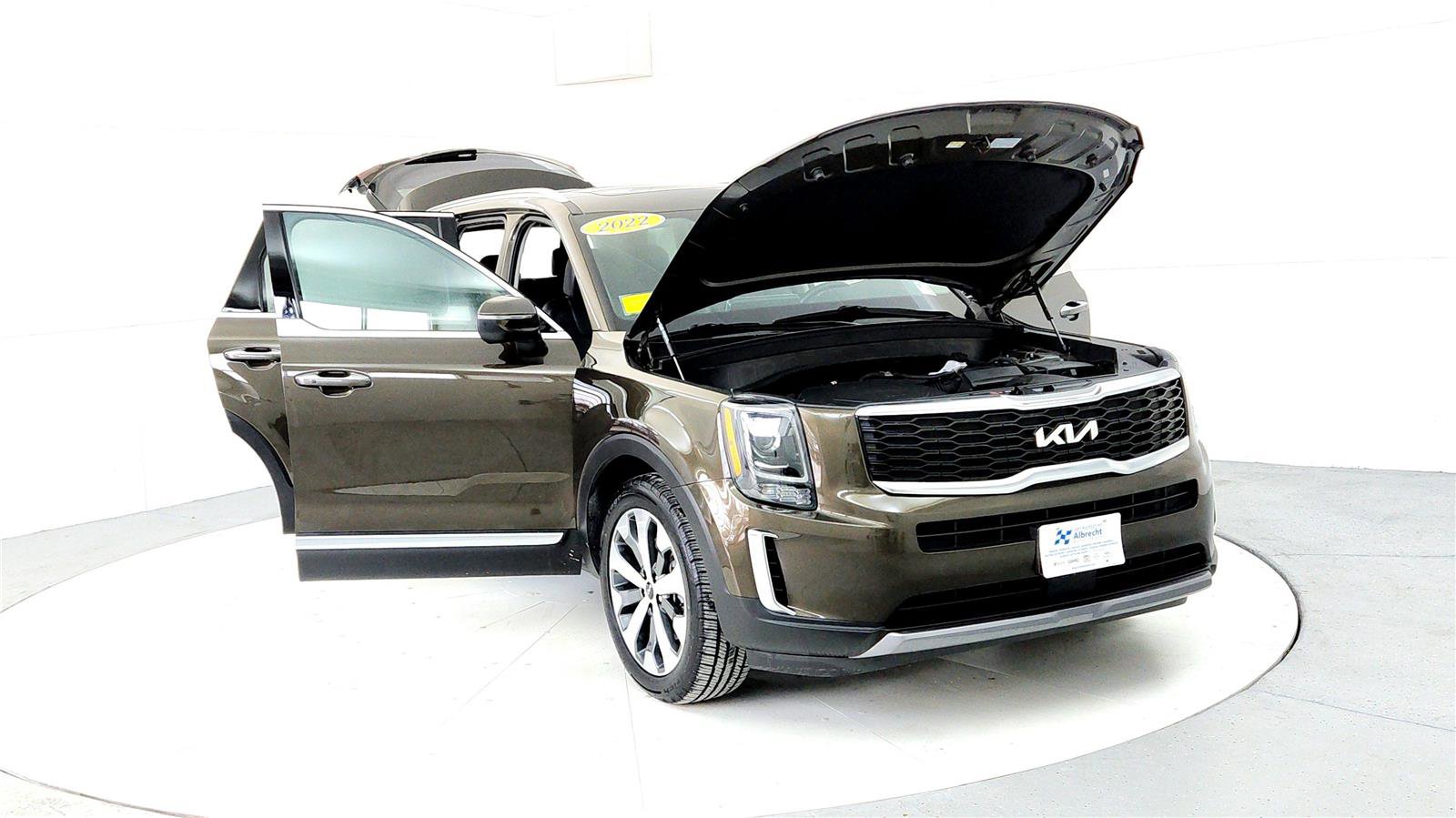 Used 2022 Kia Telluride S image 9