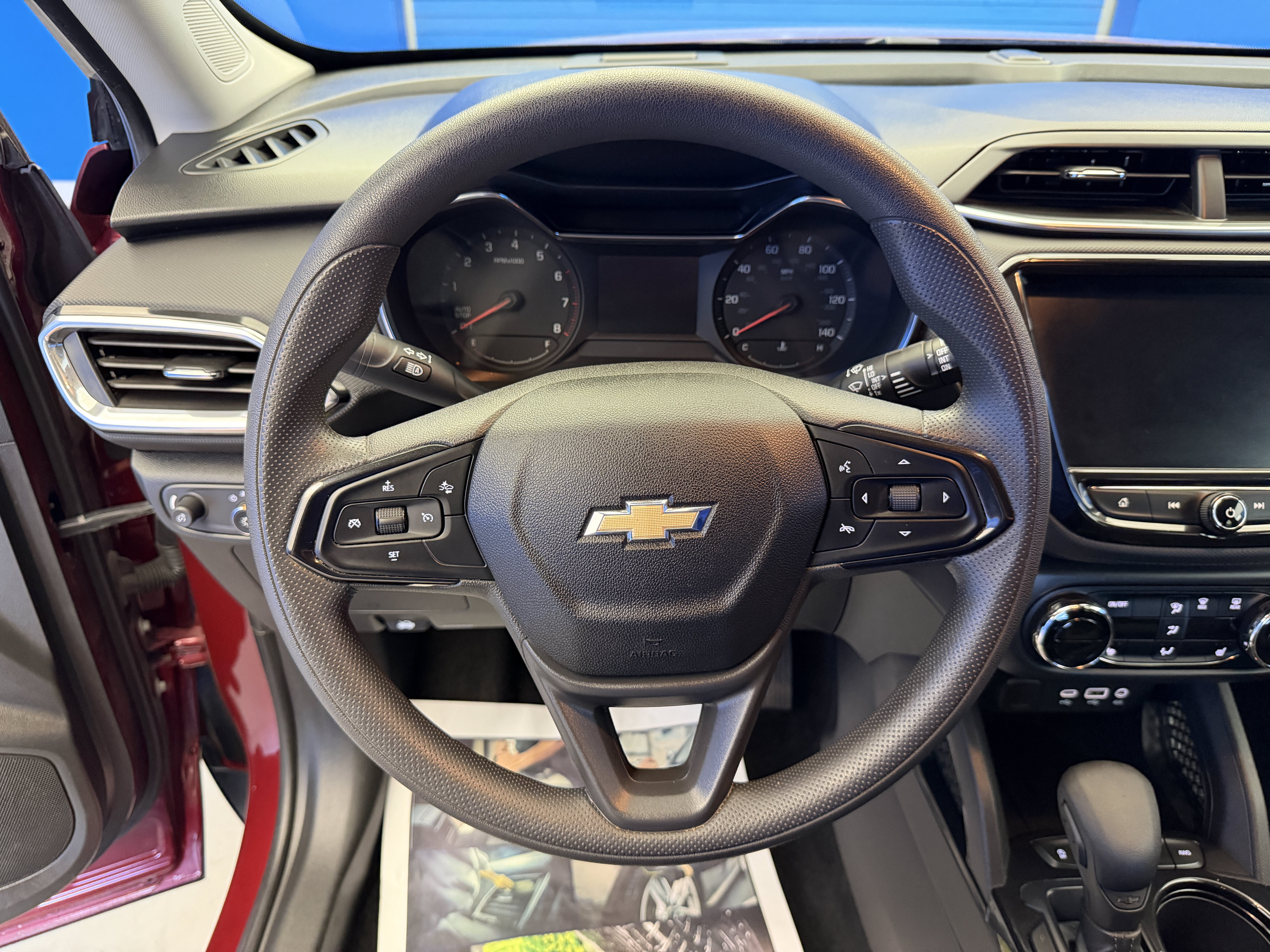Used 2023 Chevrolet TrailBlazer LT w/ Convenience Package AWD/4WD image 15