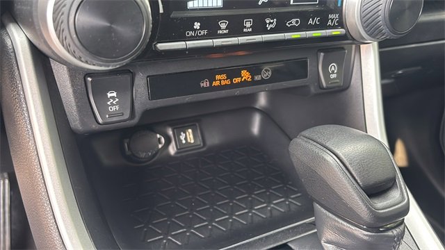 Used 2024 Toyota RAV4 LE image 17