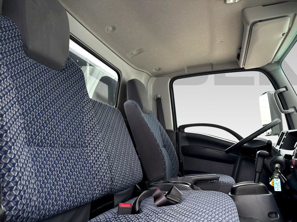 Used 2024 Isuzu NQR RWD image 7