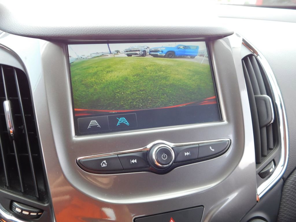 Used 2017 Chevrolet Cruze LT w/ Convenience Package FWD image 34