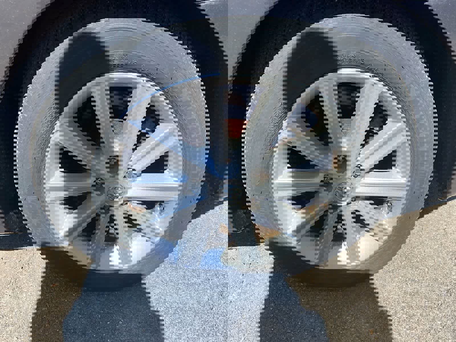 Used 2014 Toyota Camry XLE FWD image 23