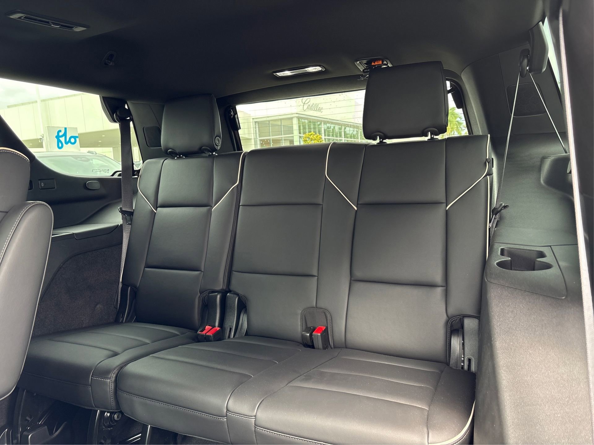 Used 2023 Cadillac Escalade Premium Luxury image 12