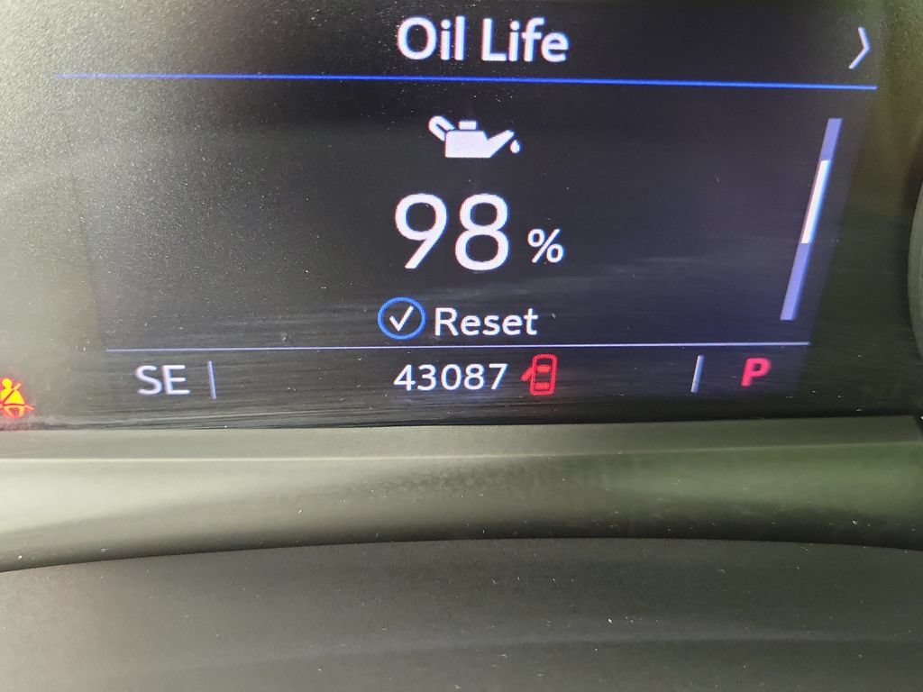 Used 2020 Cadillac XT5 Premium Luxury FWD image 25