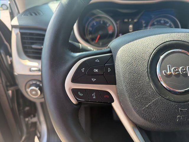 Used 2017 Jeep Cherokee Latitude w/ Safety/Convenience Group image 21