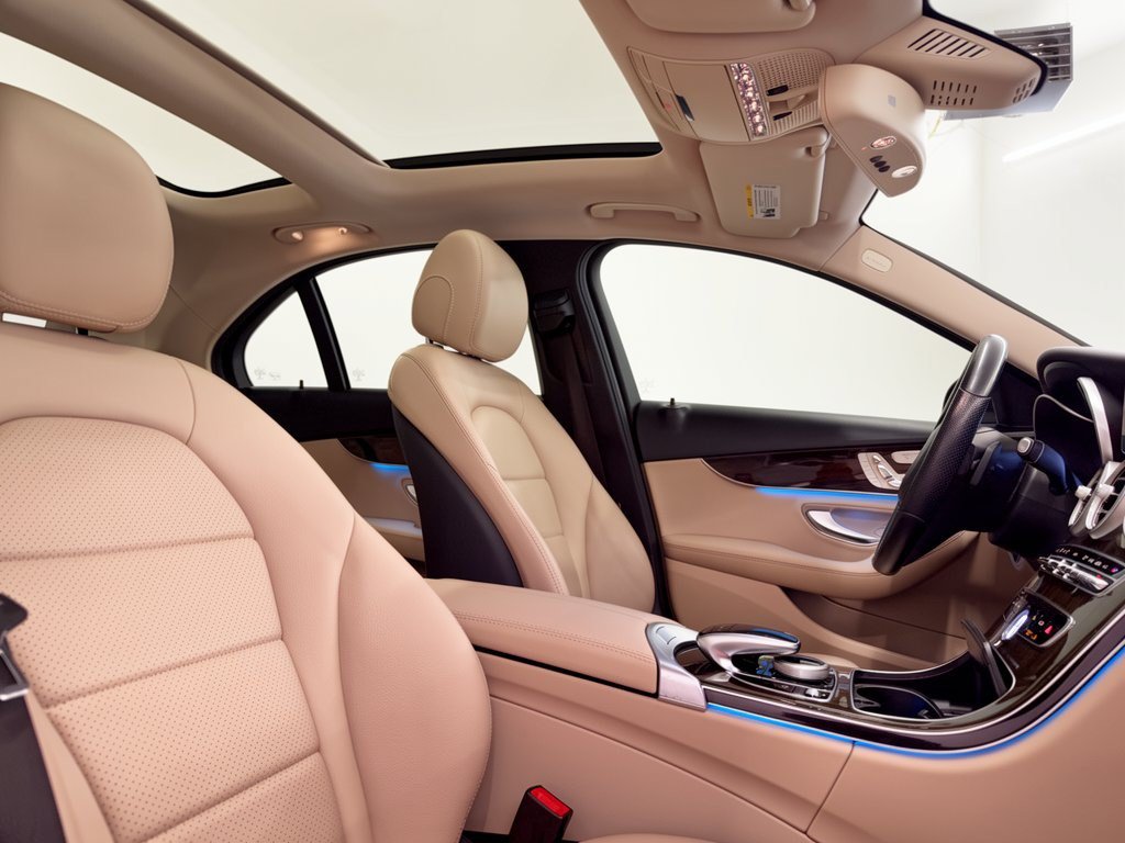 Certified 2017 Mercedes-Benz C 300 Sedan image 30