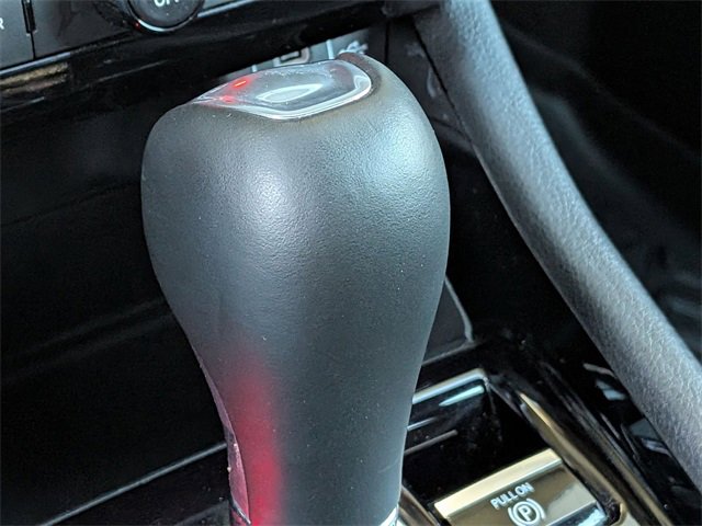 Used 2024 Jeep Compass Limited image 23