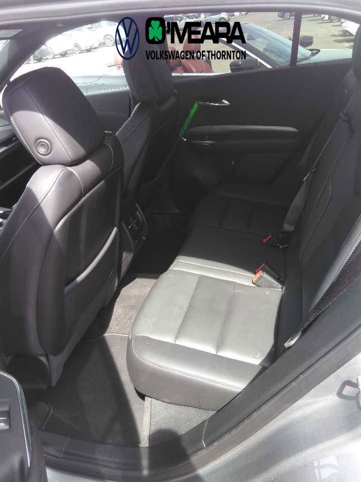 Used 2025 Cadillac XT4 Premium Luxury image 6