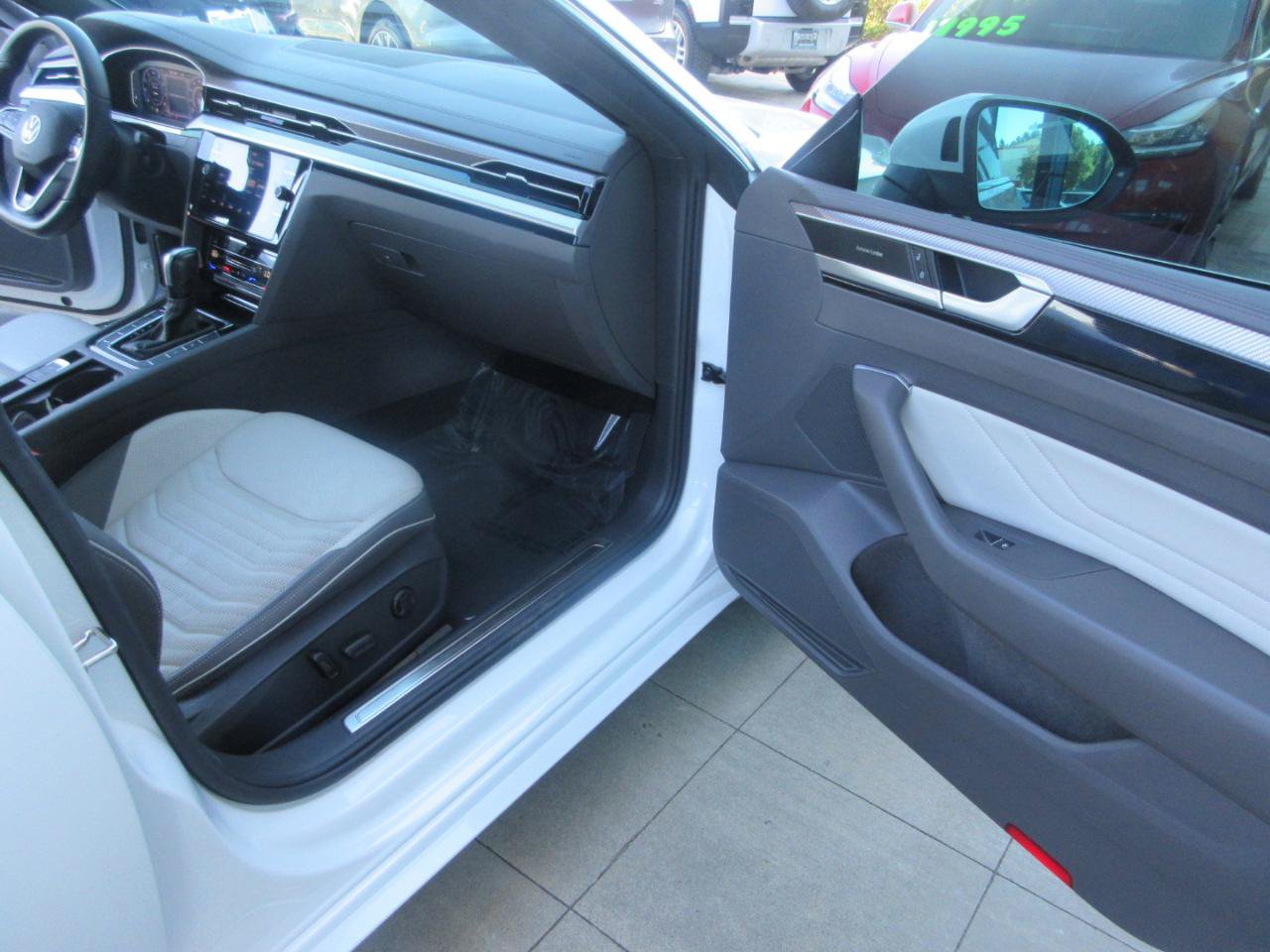 Used 2023 Volkswagen Arteon SEL Premium AWD/4WD image 23