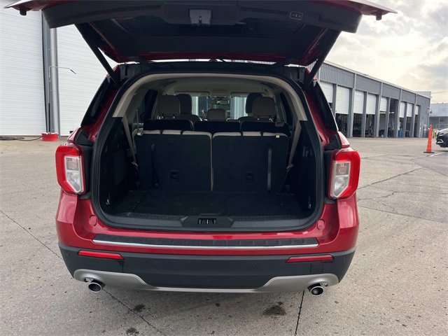 Used 2024 Ford Explorer Limited image 12