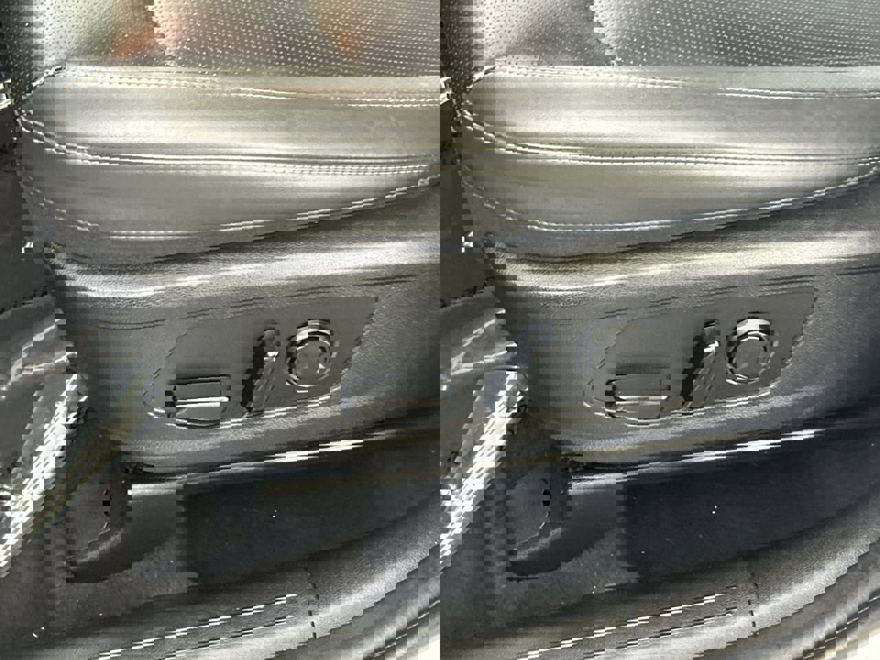 Used 2024 Kia Sorento S image 19