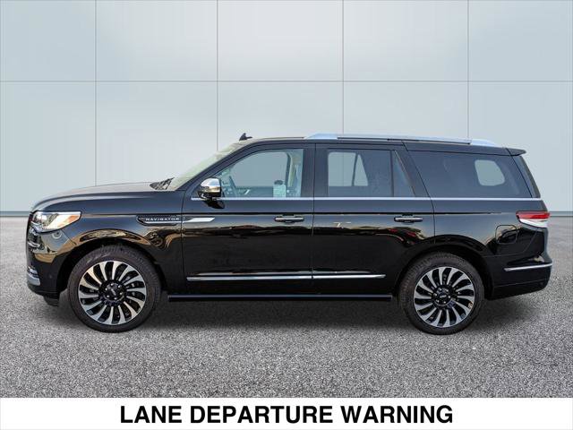 Used 2023 Lincoln Navigator Black Label image 2