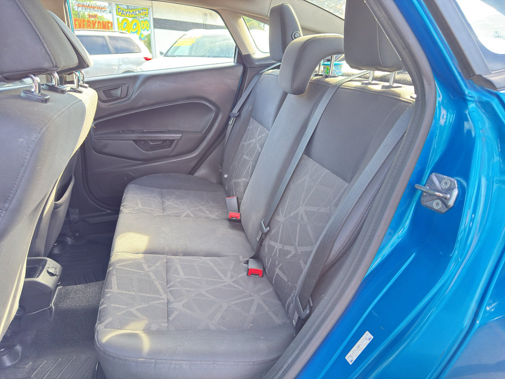 Used 2013 Ford Fiesta SE FWD image 16