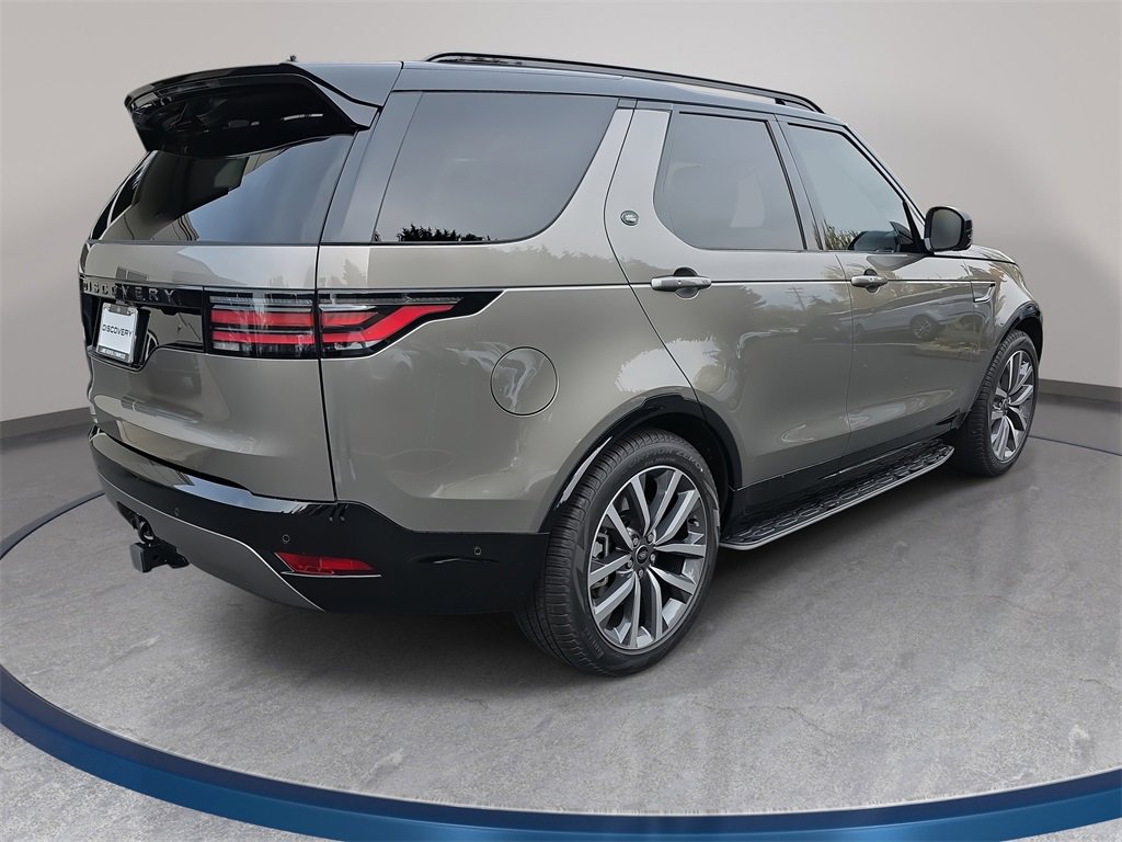 New 2025 Land Rover Discovery Dynamic SE image 5