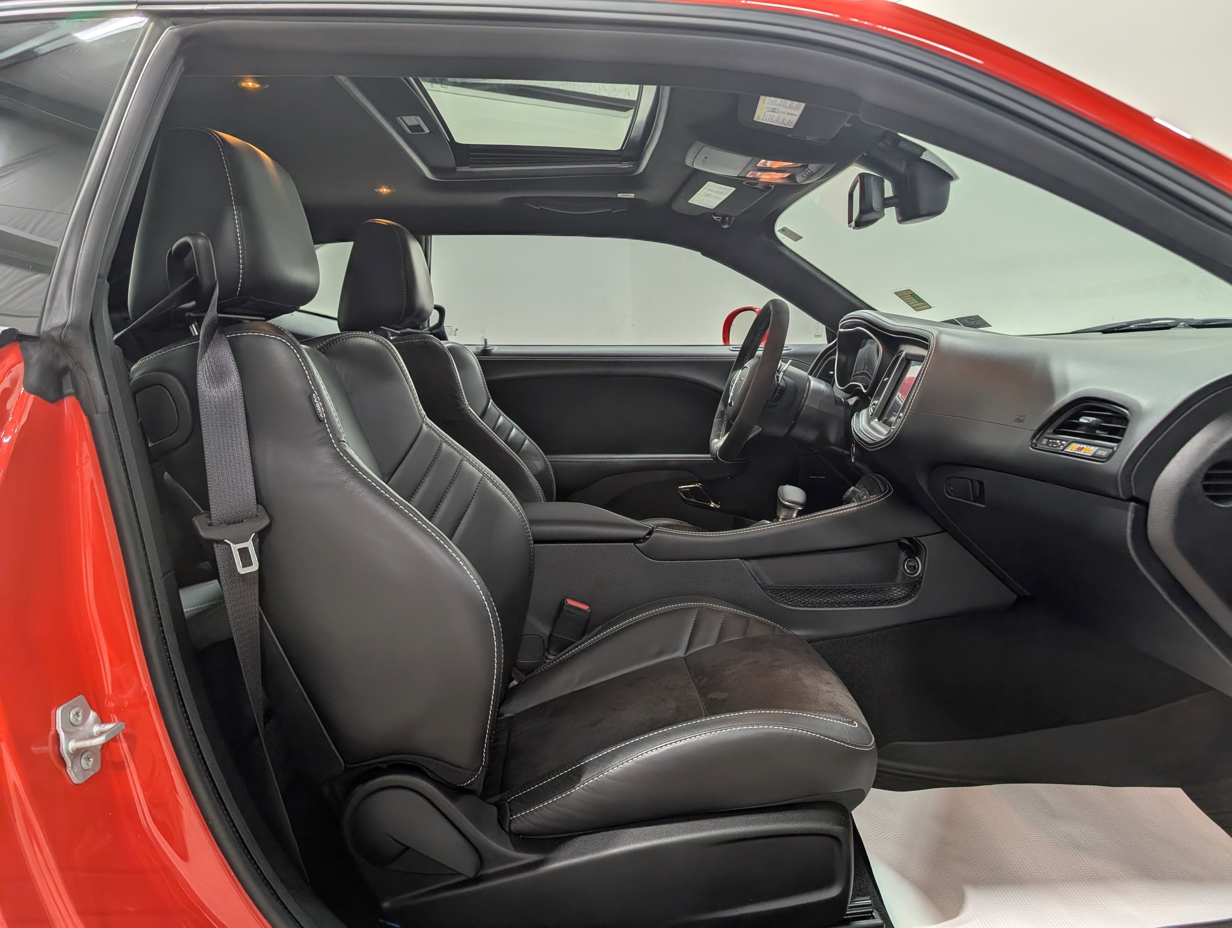 Used 2023 Dodge Challenger SRT Hellcat Redeye RWD image 18