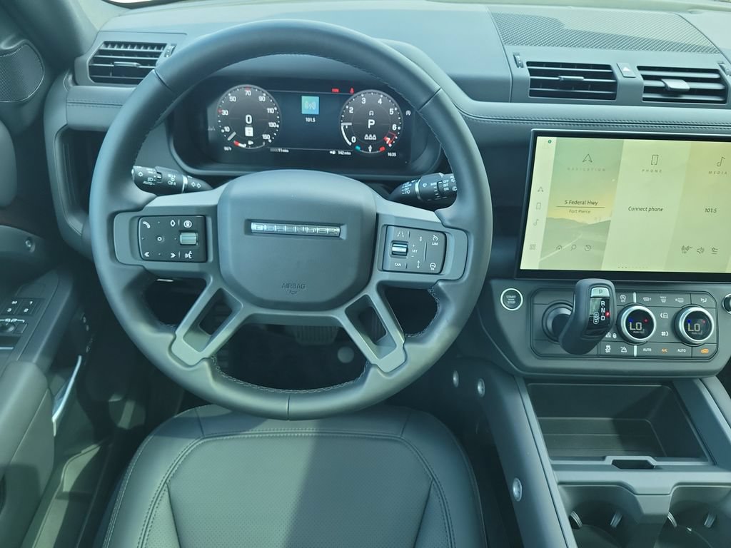 New 2026 Land Rover Defender 90 X-Dynamic SE AWD/4WD image 16