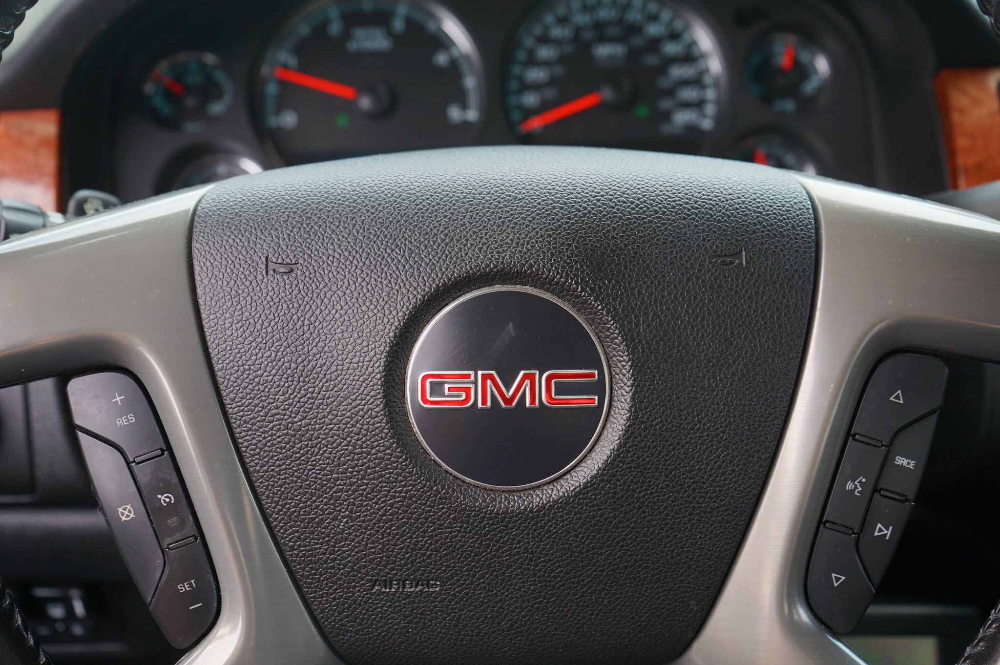 Used 2008 GMC Sierra 3500 SLT AWD/4WD image 22