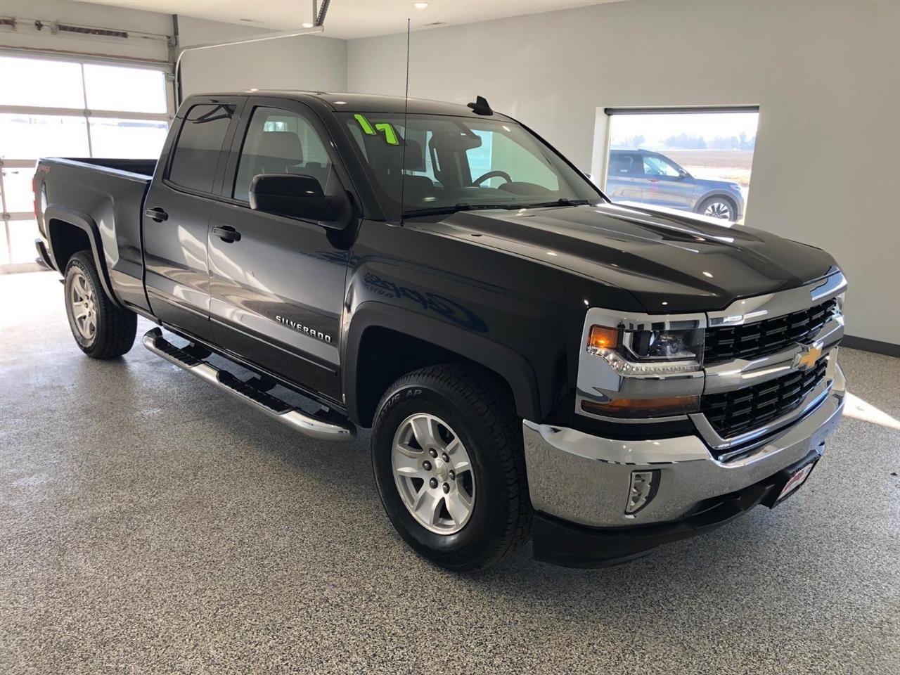 Used 2017 Chevrolet Silverado 1500 LT w/ All Star Edition image 2